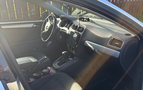 Volkswagen Jetta VII, 2018 год, 1 480 000 рублей, 2 фотография