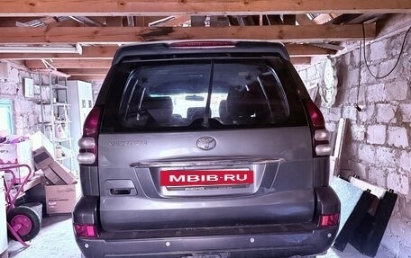 Toyota Land Cruiser Prado 120, 2004 год, 1 495 000 рублей, 2 фотография