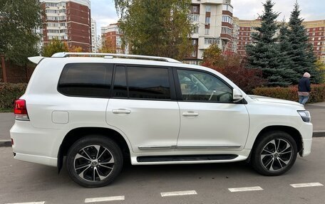 Toyota Land Cruiser 200, 2021 год, 7 700 000 рублей, 3 фотография