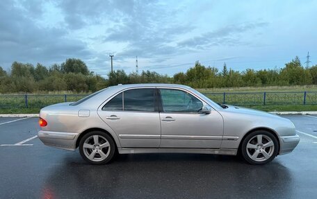 Mercedes-Benz E-Класс, 2000 год, 650 000 рублей, 3 фотография