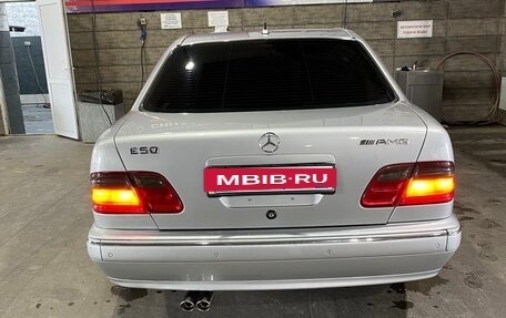 Mercedes-Benz E-Класс, 2000 год, 650 000 рублей, 4 фотография