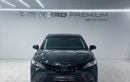 Toyota Camry, 2019 год, 2 600 000 рублей, 4 фотография