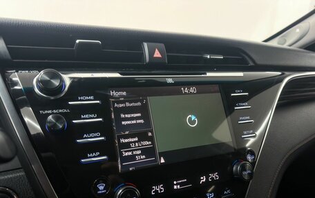 Toyota Camry, 2019 год, 2 600 000 рублей, 13 фотография