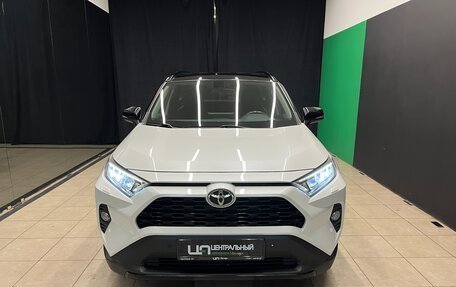 Toyota RAV4, 2021 год, 3 390 000 рублей, 2 фотография