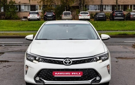 Toyota Camry, 2017 год, 1 750 000 рублей, 2 фотография