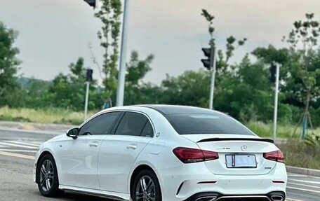 Mercedes-Benz A-Класс, 2022 год, 2 400 000 рублей, 5 фотография