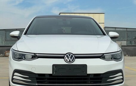 Volkswagen Golf VIII, 2022 год, 2 300 000 рублей, 8 фотография