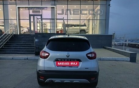 Renault Kaptur I рестайлинг, 2017 год, 1 550 000 рублей, 6 фотография