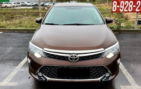 Toyota Camry, 2017 год, 2 200 000 рублей, 2 фотография