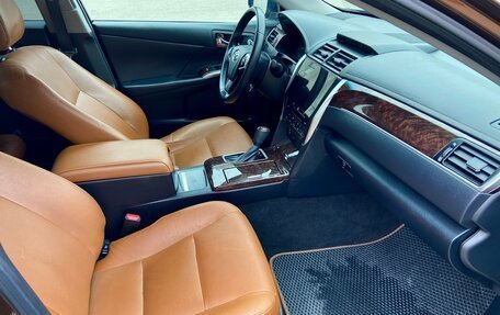 Toyota Camry, 2017 год, 2 200 000 рублей, 6 фотография