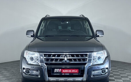 Mitsubishi Pajero IV рестайлинг 2, 2015 год, 2 140 000 рублей, 2 фотография