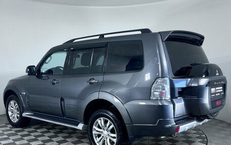 Mitsubishi Pajero IV рестайлинг 2, 2015 год, 2 140 000 рублей, 7 фотография
