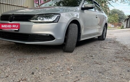 Volkswagen Jetta VII, 2011 год, 1 150 000 рублей, 3 фотография