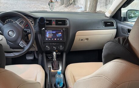 Volkswagen Jetta VII, 2011 год, 1 150 000 рублей, 8 фотография