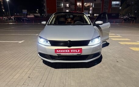 Volkswagen Jetta VII, 2011 год, 1 150 000 рублей, 9 фотография