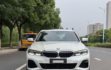 BMW 3 серия, 2022 год, 2 490 001 рублей, 2 фотография