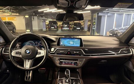 BMW 7 серия, 2017 год, 4 900 000 рублей, 14 фотография