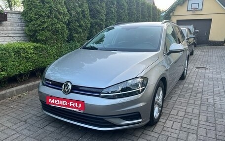 Volkswagen Golf VII рестайлинг, 2019 год, 1 700 000 рублей, 3 фотография