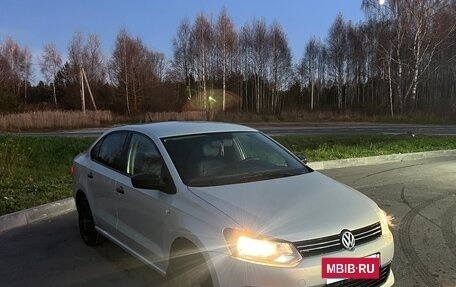 Volkswagen Polo VI (EU Market), 2013 год, 510 000 рублей, 2 фотография