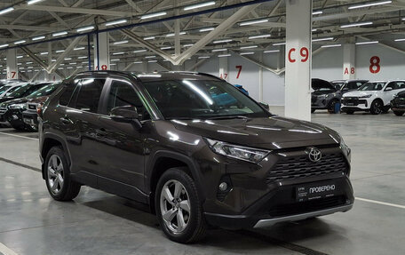 Toyota RAV4, 2020 год, 2 840 000 рублей, 3 фотография