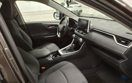 Toyota RAV4, 2020 год, 2 840 000 рублей, 11 фотография