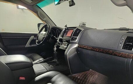 Toyota Land Cruiser 200, 2012 год, 3 400 000 рублей, 11 фотография