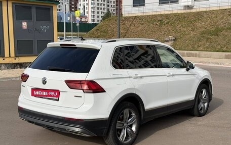 Volkswagen Tiguan II, 2018 год, 2 799 000 рублей, 13 фотография