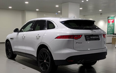 Jaguar F-Pace, 2017 год, 2 520 000 рублей, 7 фотография