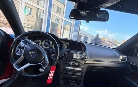 Mercedes-Benz E-Класс, 2013 год, 1 530 000 рублей, 2 фотография