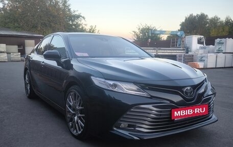 Toyota Camry, 2020 год, 2 650 000 рублей, 2 фотография