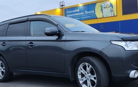 Mitsubishi Outlander III рестайлинг 3, 2013 год, 1 200 000 рублей, 5 фотография