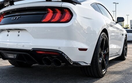 Ford Mustang VI рестайлинг, 2022 год, 3 900 000 рублей, 3 фотография
