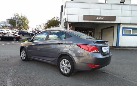 Hyundai Solaris II рестайлинг, 2016 год, 640 000 рублей, 3 фотография