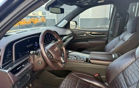 Cadillac Escalade V, 2022 год, 8 750 000 рублей, 9 фотография