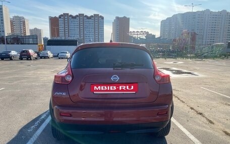Nissan Juke II, 2013 год, 900 000 рублей, 4 фотография
