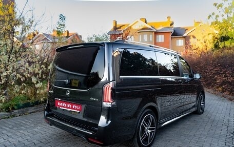 Mercedes-Benz V-Класс, 2024 год, 10 480 000 рублей, 3 фотография