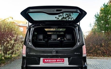 Mercedes-Benz V-Класс, 2024 год, 10 480 000 рублей, 10 фотография