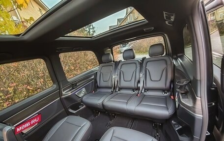 Mercedes-Benz V-Класс, 2024 год, 10 480 000 рублей, 5 фотография