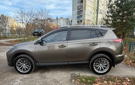 Toyota RAV4, 2018 год, 2 830 000 рублей, 7 фотография