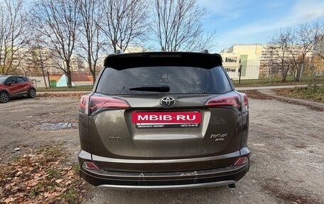 Toyota RAV4, 2018 год, 2 830 000 рублей, 8 фотография