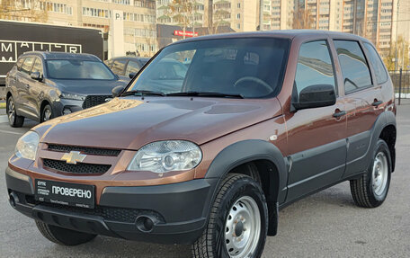 Chevrolet Niva I рестайлинг, 2019 год, 750 000 рублей, 5 фотография