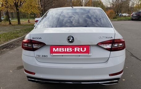 Skoda Octavia, 2018 год, 1 830 000 рублей, 4 фотография