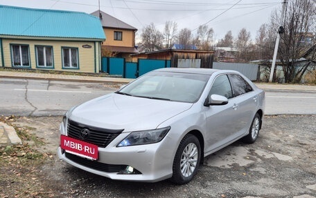 Toyota Camry, 2012 год, 1 400 000 рублей, 2 фотография