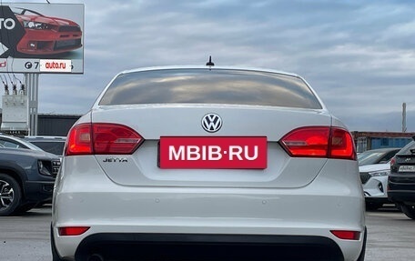 Volkswagen Jetta VII, 2013 год, 730 000 рублей, 4 фотография