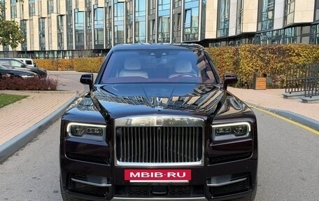 Rolls-Royce Cullinan, 2019 год, 26 500 000 рублей, 7 фотография
