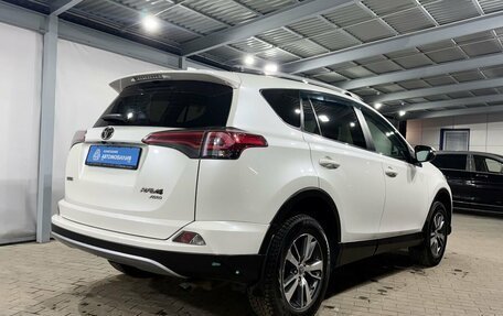 Toyota RAV4, 2018 год, 2 499 000 рублей, 5 фотография