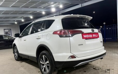 Toyota RAV4, 2018 год, 2 499 000 рублей, 3 фотография