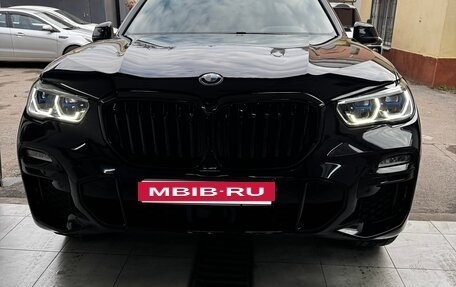 BMW X5, 2019 год, 7 950 000 рублей, 2 фотография