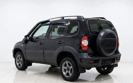 Chevrolet Niva I рестайлинг, 2018 год, 799 000 рублей, 2 фотография