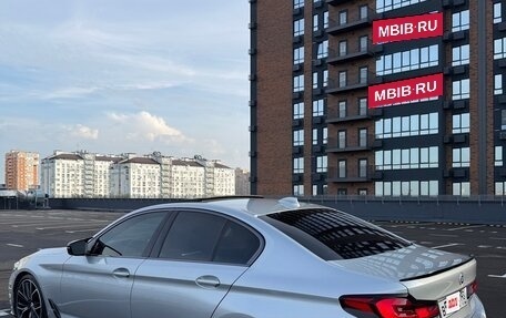 BMW 5 серия, 2021 год, 4 899 999 рублей, 2 фотография